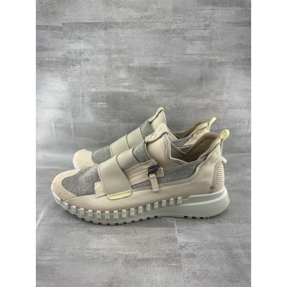 ECCO ST.1 Hybrid Lite Women Beige Grey Leather Suede Slip On Sneakers Size 38
